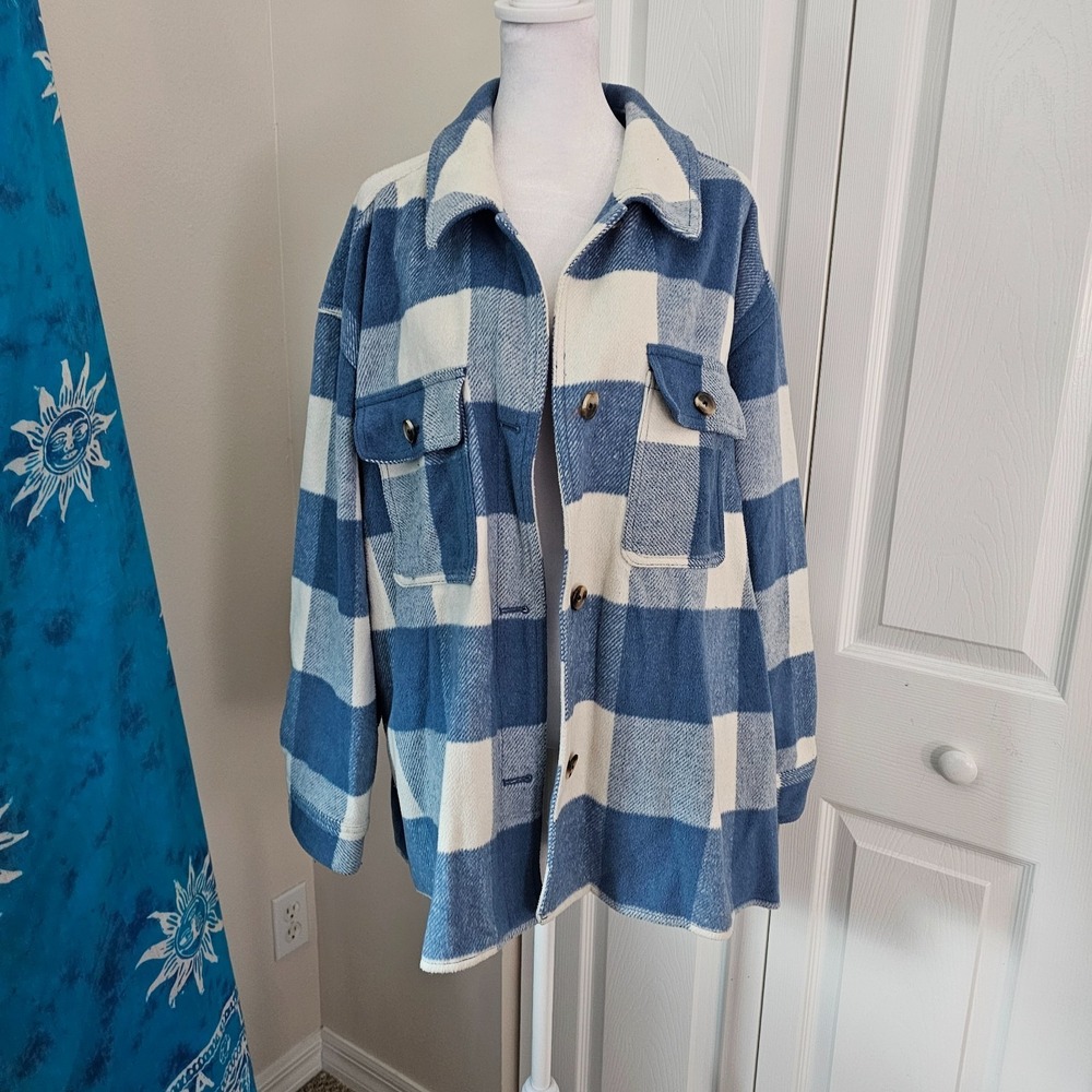 Old Navy XXL Blue Buffalo Plaid Shacket Button Front Shirt Jacket Oversized